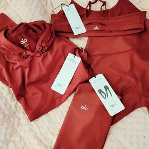 BRAND NEW WITH TAGS ALOYOGA 3 PIECE OUTFIT!!!